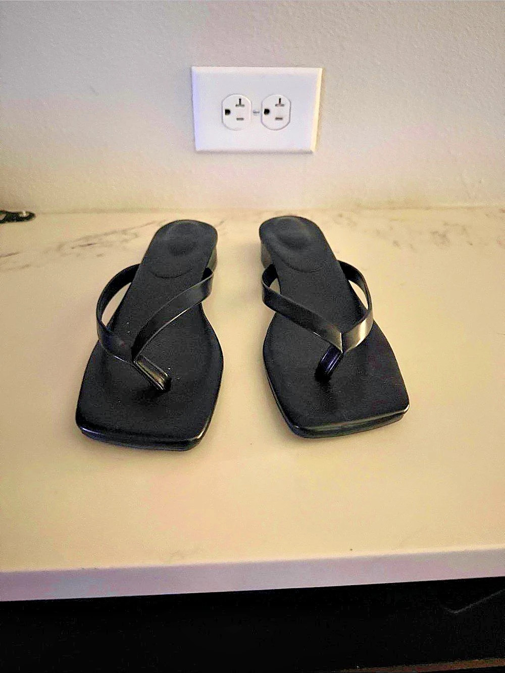 Black Heeled Sandals Like New